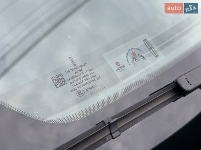 Зелений Лінкольн Nautilus, об'ємом двигуна 2 л та пробігом 106 тис. км за 26700 $, фото 19 на Automoto.ua