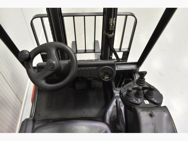 Лінде Другая, об'ємом двигуна 0 л та пробігом 0 тис. км за 8624 $, фото 4 на Automoto.ua