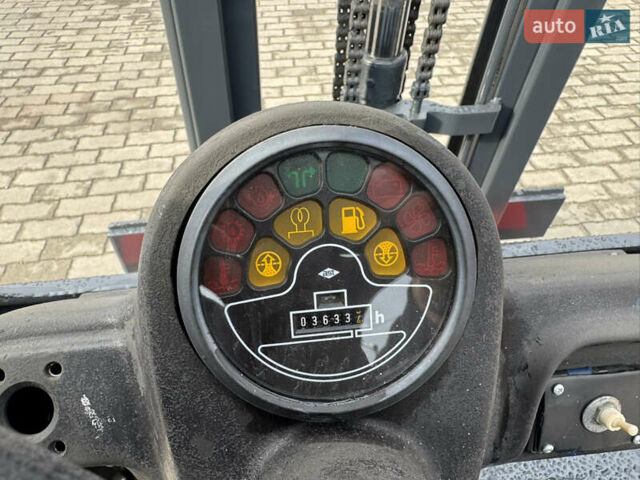 Лінде H16 D 2005 у Радомышле на Automoto.ua Червоний Лінде H16 D, об'ємом двигуна 1.9 л та пробігом 4 тис. км за 6700 $, фото 8 на Automoto.ua