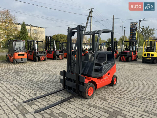 Лінде H16 D 2005 у Радомышле на Automoto.ua Червоний Лінде H16 D, об'ємом двигуна 1.9 л та пробігом 4 тис. км за 6700 $, фото 2 на Automoto.ua