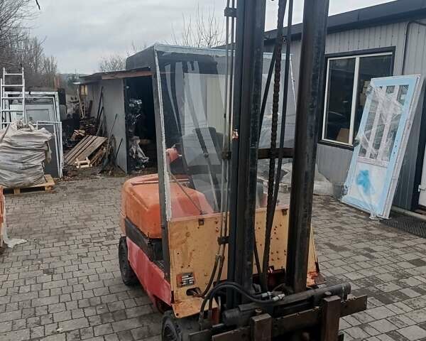 Красный Линде H 15Т, объемом двигателя 1.6 л и пробегом 0 тыс. км за 3900 $, фото 3 на Automoto.ua