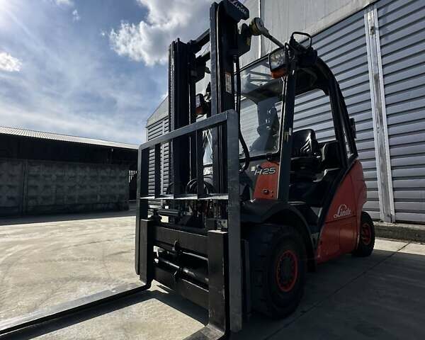 Червоний Лінде H 25D, об'ємом двигуна 1.9 л та пробігом 7 тис. км за 14939 $, фото 10 на Automoto.ua