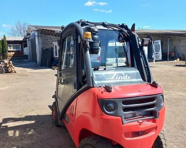 Красный Линде H 25T-03, объемом двигателя 2 л и пробегом 0 тыс. км за 15500 $, фото 4 на Automoto.ua