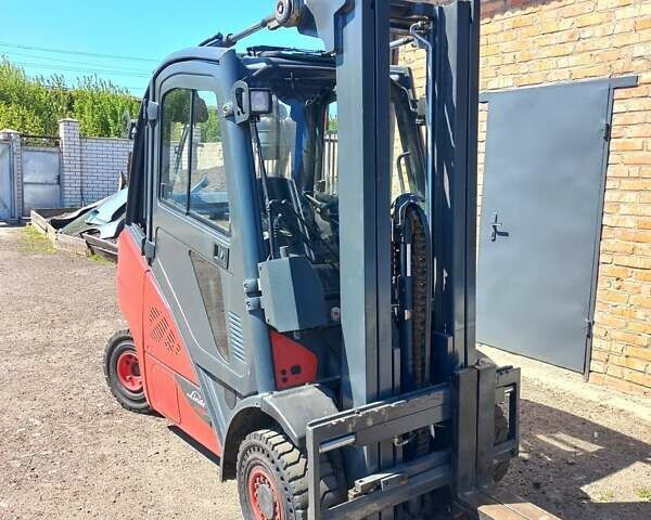 Красный Линде H 25T-03, объемом двигателя 2 л и пробегом 0 тыс. км за 15500 $, фото 3 на Automoto.ua