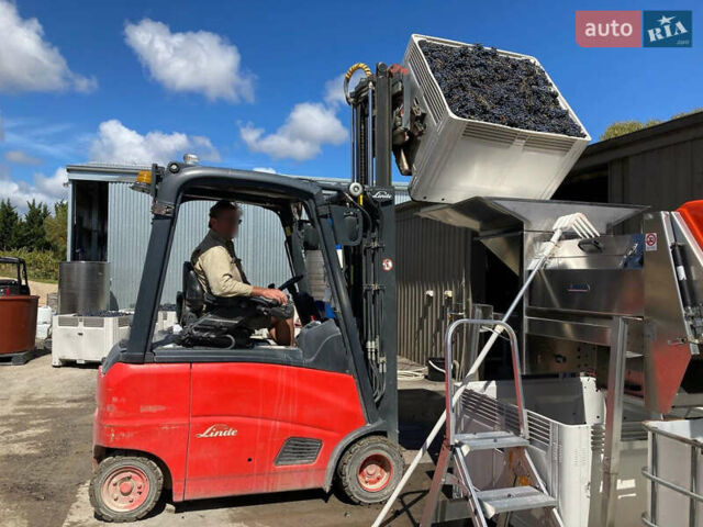 Красный Линде H 30D, объемом двигателя 2.5 л и пробегом 0 тыс. км за 28007 $, фото 5 на Automoto.ua
