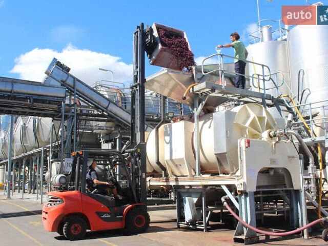 Красный Линде H 30D, объемом двигателя 2.5 л и пробегом 0 тыс. км за 28007 $, фото 4 на Automoto.ua