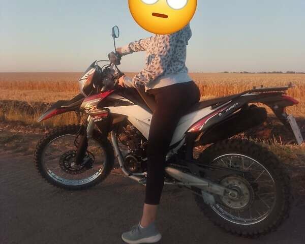 Черный Лонкин 250CC, объемом двигателя 0.22 л и пробегом 11 тыс. км за 1600 $, фото 7 на Automoto.ua