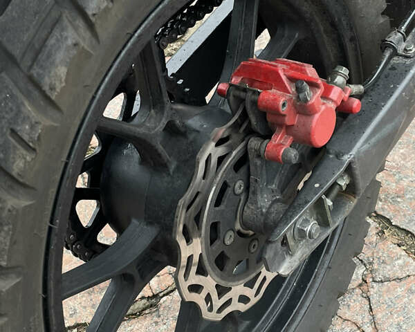 Черный Лонкин 250CC, объемом двигателя 0.25 л и пробегом 7 тыс. км за 1200 $, фото 13 на Automoto.ua