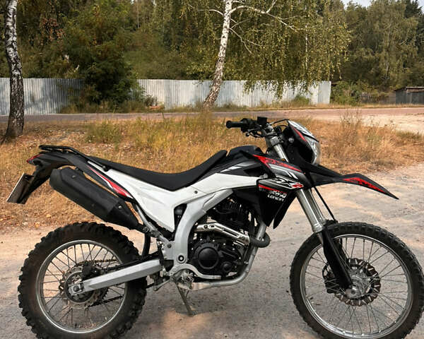 Черный Лонкин 250CC, объемом двигателя 0.25 л и пробегом 8 тыс. км за 1500 $, фото 5 на Automoto.ua