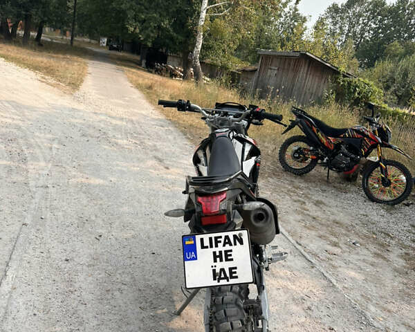 Черный Лонкин 250CC, объемом двигателя 0.25 л и пробегом 8 тыс. км за 1500 $, фото 4 на Automoto.ua