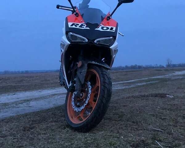 Красный Лонкин 250CC, объемом двигателя 0 л и пробегом 3 тыс. км за 1900 $, фото 1 на Automoto.ua