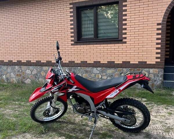 Лонкин 250CC, объемом двигателя 0 л и пробегом 4 тыс. км за 1950 $, фото 2 на Automoto.ua