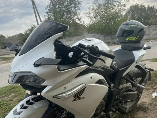 Лонкин 6510, объемом двигателя 0.3 л и пробегом 0 тыс. км за 2000 $, фото 3 на Automoto.ua