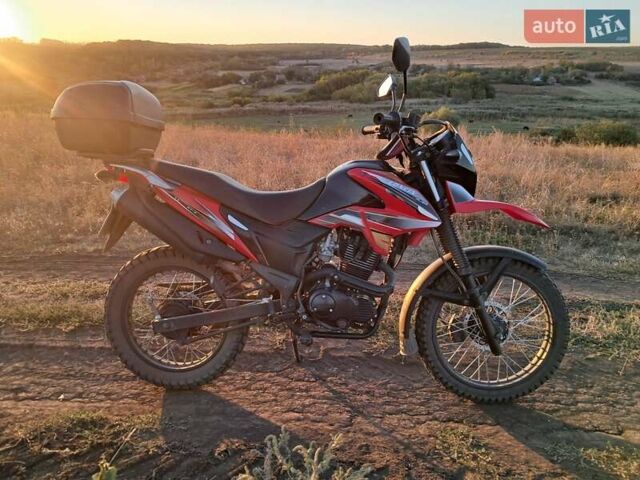 Лонкин LX 200-GY3 2014 в Изюме на Automoto.ua Лонкин LX 200-GY3, объемом двигателя 0.2 л и пробегом 16 тыс. км за 750 $, фото 4 на Automoto.ua