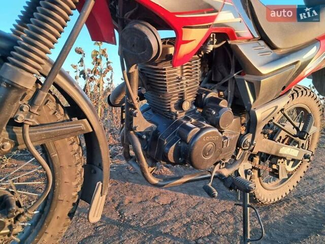 Лонкин LX 200-GY3 2014 в Изюме на Automoto.ua Лонкин LX 200-GY3, объемом двигателя 0.2 л и пробегом 16 тыс. км за 750 $, фото 8 на Automoto.ua