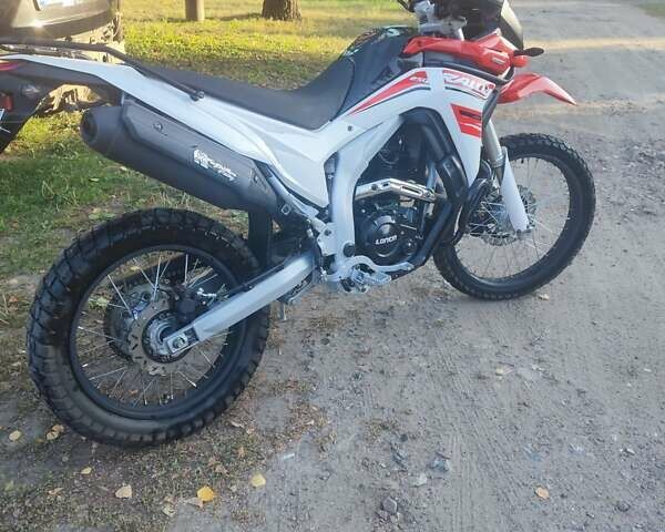 Лонкин LX 250-12C, объемом двигателя 0.25 л и пробегом 11 тыс. км за 1700 $, фото 2 на Automoto.ua