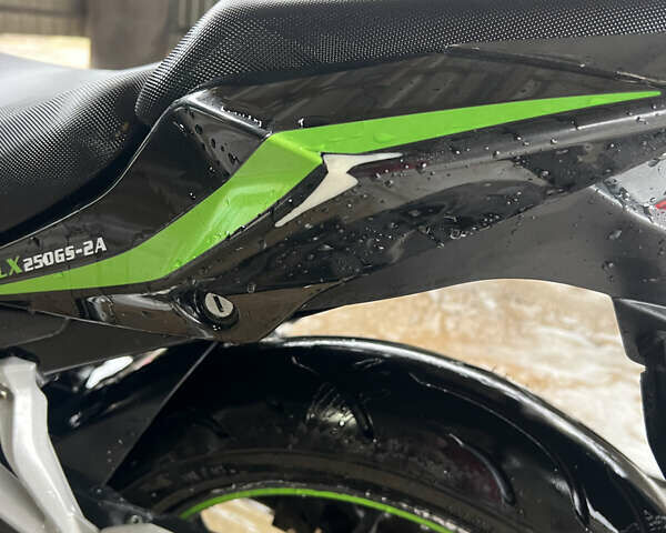 Черный Лонкин LX 250GS-2A, объемом двигателя 0.25 л и пробегом 5 тыс. км за 1399 $, фото 18 на Automoto.ua