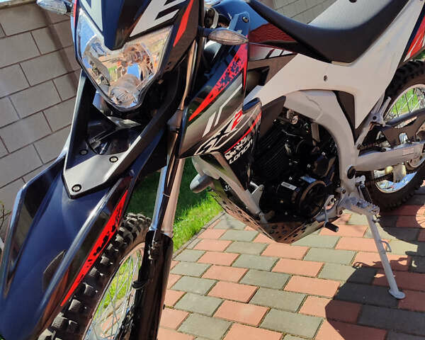 Черный Лонкин LX 250GY-3, объемом двигателя 0 л и пробегом 3 тыс. км за 1950 $, фото 3 на Automoto.ua