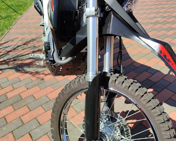 Черный Лонкин LX 250GY-3, объемом двигателя 0 л и пробегом 3 тыс. км за 1950 $, фото 6 на Automoto.ua