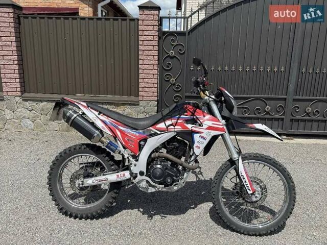 Чорний Лонкін LX 250GY-3, об'ємом двигуна 0 л та пробігом 8 тис. км за 1700 $, фото 2 на Automoto.ua