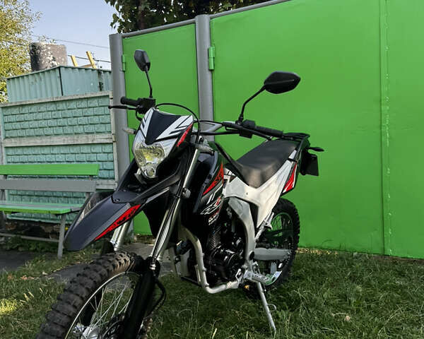 Черный Лонкин LX 250GY-3, объемом двигателя 0.25 л и пробегом 9 тыс. км за 1800 $, фото 4 на Automoto.ua