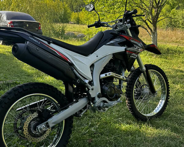 Черный Лонкин LX 250GY-3, объемом двигателя 0.25 л и пробегом 9 тыс. км за 1800 $, фото 2 на Automoto.ua