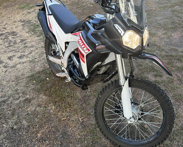Чорний Лонкін LX 250GY-3, об'ємом двигуна 0.22 л та пробігом 1 тис. км за 1800 $, фото 3 на Automoto.ua