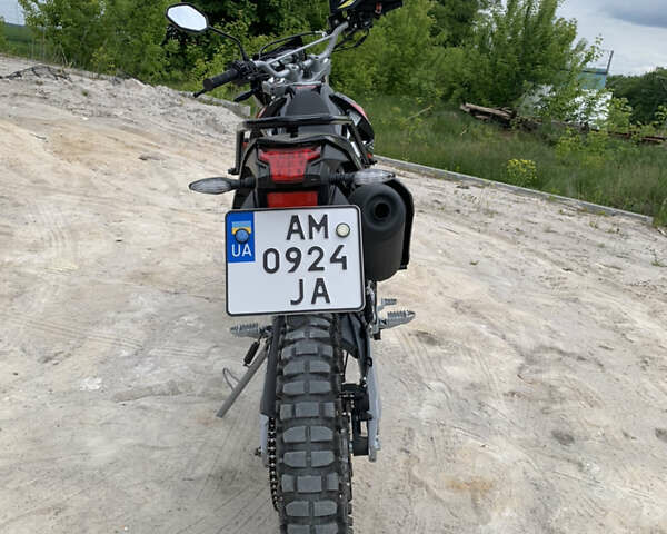 Чорний Лонкін LX 250GY-3, об'ємом двигуна 0.25 л та пробігом 300 тис. км за 2000 $, фото 1 на Automoto.ua