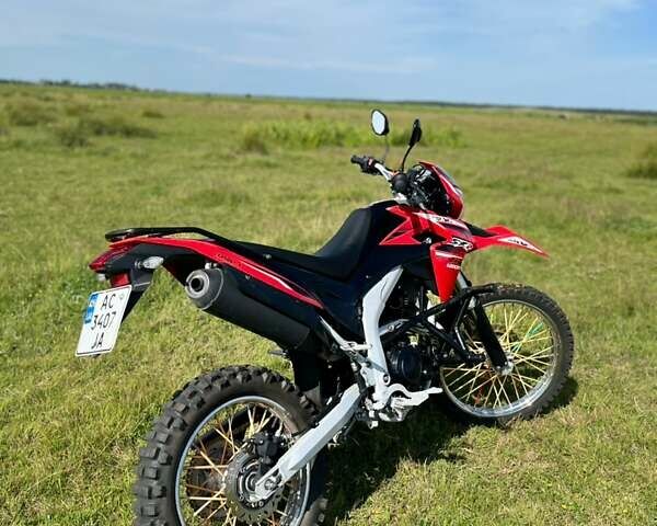 Красный Лонкин LX 250GY-3, объемом двигателя 0.25 л и пробегом 10 тыс. км за 1650 $, фото 3 на Automoto.ua
