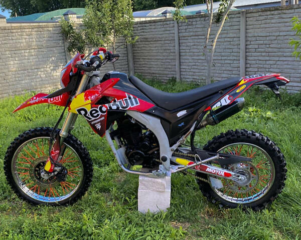 Красный Лонкин LX 250GY-3, объемом двигателя 0.25 л и пробегом 15 тыс. км за 1299 $, фото 6 на Automoto.ua