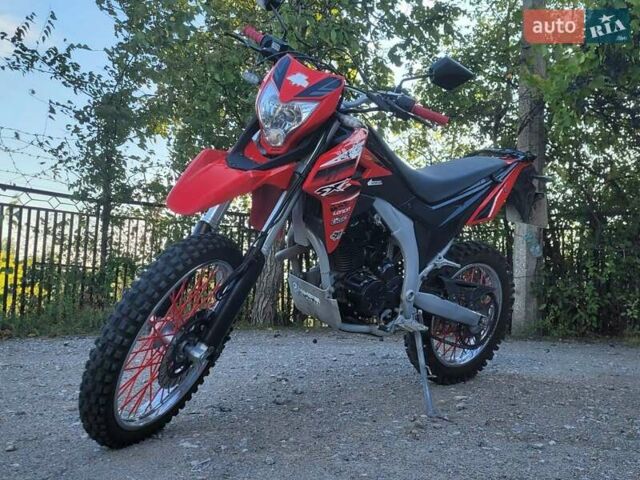 Красный Лонкин LX 250GY-3, объемом двигателя 0.25 л и пробегом 11 тыс. км за 1600 $, фото 1 на Automoto.ua