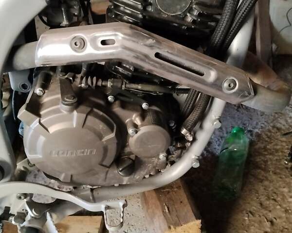 Красный Лонкин LX 250GY-3, объемом двигателя 0.25 л и пробегом 5 тыс. км за 1000 $, фото 3 на Automoto.ua