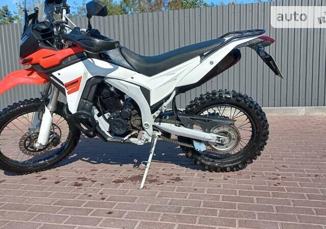 Лонкін LX 250GY-3, об'ємом двигуна 0 л та пробігом 21 тис. км за 1350 $, фото 3 на Automoto.ua