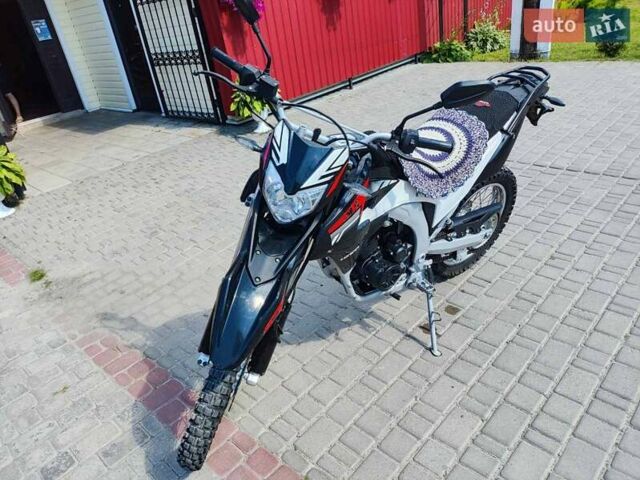 Лонкин LX 250GY-3, объемом двигателя 0 л и пробегом 9 тыс. км за 1600 $, фото 1 на Automoto.ua