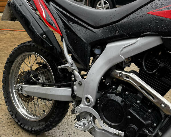 Лонкин LX 250GY-3, объемом двигателя 0.25 л и пробегом 9 тыс. км за 1750 $, фото 3 на Automoto.ua
