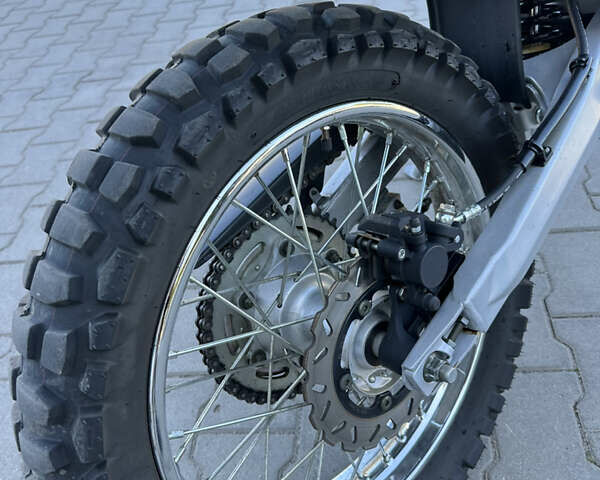 Лонкин LX 250GY-3, объемом двигателя 0 л и пробегом 4 тыс. км за 1700 $, фото 6 на Automoto.ua