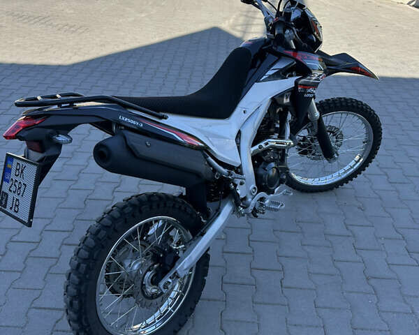 Лонкин LX 250GY-3, объемом двигателя 0 л и пробегом 4 тыс. км за 1700 $, фото 2 на Automoto.ua