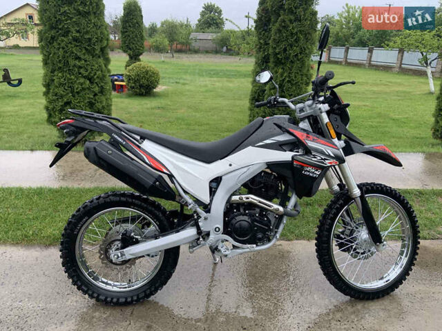 Лонкин LX 250GY-3, объемом двигателя 0.22 л и пробегом 2 тыс. км за 1800 $, фото 2 на Automoto.ua