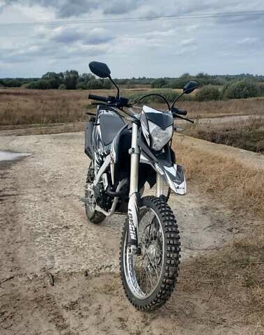 Чорний Лонкін LX 250GY-3G, об'ємом двигуна 0.2 л та пробігом 5 тис. км за 1700 $, фото 1 на Automoto.ua
