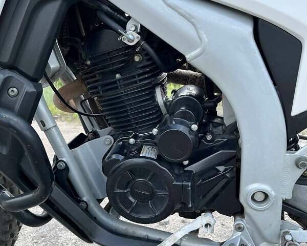Черный Лонкин LX 250GY-3G, объемом двигателя 0.22 л и пробегом 8 тыс. км за 1750 $, фото 10 на Automoto.ua