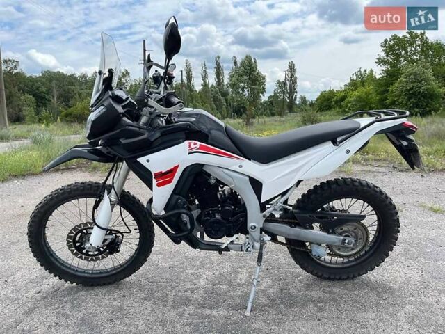 Черный Лонкин LX 250GY-3G, объемом двигателя 0.22 л и пробегом 8 тыс. км за 1750 $, фото 1 на Automoto.ua