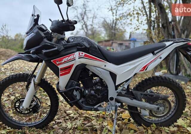 Лонкин LX 250GY-3G 2020 в Кагарлыке на Automoto.ua Черный Лонкин LX 250GY-3G, объемом двигателя 0.22 л и пробегом 4 тыс. км за 1750 $, фото 7 на Automoto.ua