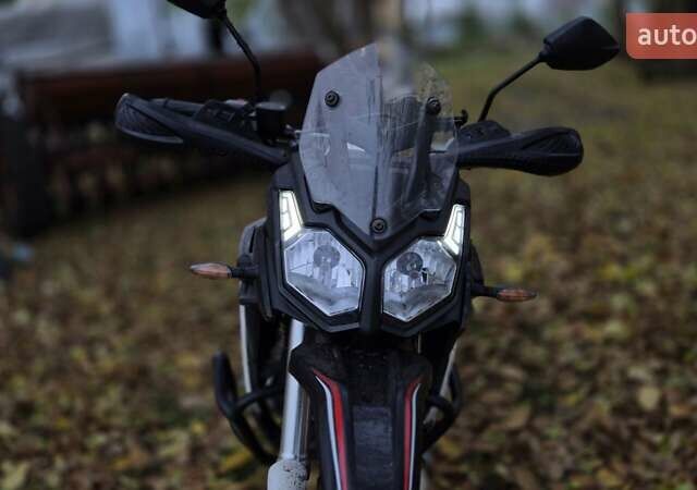 Лонкин LX 250GY-3G 2020 в Кагарлыке на Automoto.ua Черный Лонкин LX 250GY-3G, объемом двигателя 0.22 л и пробегом 4 тыс. км за 1750 $, фото 30 на Automoto.ua