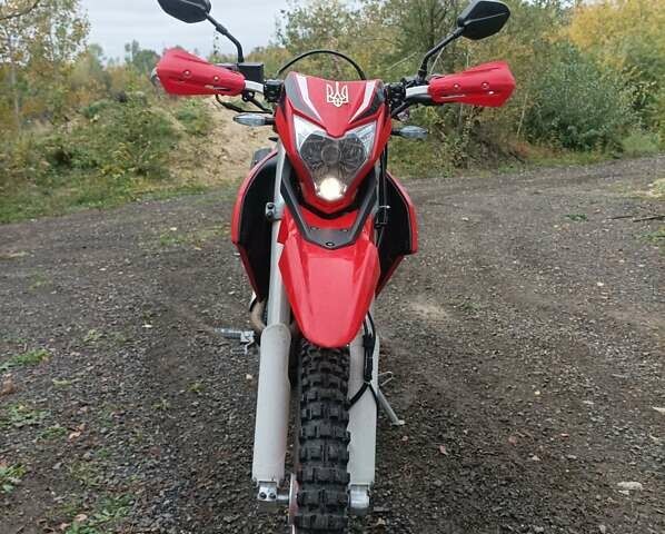 Червоний Лонкін LX 250GY-3G, об'ємом двигуна 0.25 л та пробігом 6 тис. км за 2000 $, фото 2 на Automoto.ua