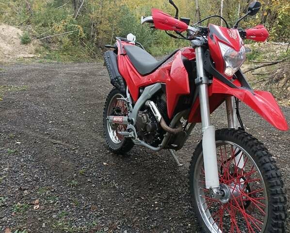 Червоний Лонкін LX 250GY-3G, об'ємом двигуна 0.25 л та пробігом 6 тис. км за 2000 $, фото 3 на Automoto.ua