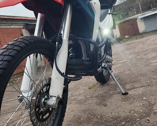 Красный Лонкин LX 250GY-3G, объемом двигателя 0.22 л и пробегом 23 тыс. км за 1750 $, фото 17 на Automoto.ua