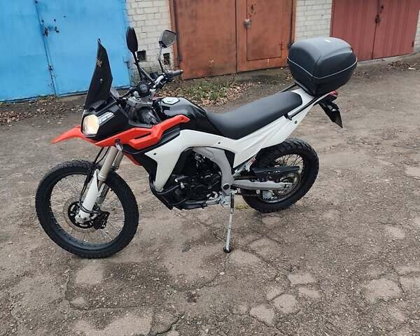 Красный Лонкин LX 250GY-3G, объемом двигателя 0.22 л и пробегом 23 тыс. км за 1750 $, фото 7 на Automoto.ua