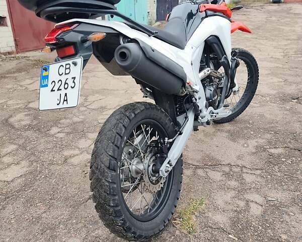 Красный Лонкин LX 250GY-3G, объемом двигателя 0.22 л и пробегом 23 тыс. км за 1750 $, фото 8 на Automoto.ua