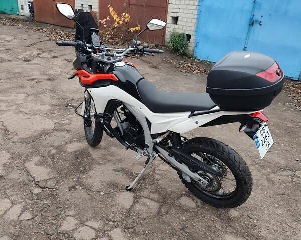 Красный Лонкин LX 250GY-3G, объемом двигателя 0.22 л и пробегом 23 тыс. км за 1750 $, фото 4 на Automoto.ua