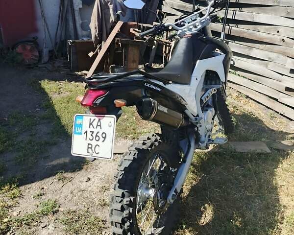 Лонкин LX 300GY-A, объемом двигателя 0 л и пробегом 10 тыс. км за 2000 $, фото 2 на Automoto.ua